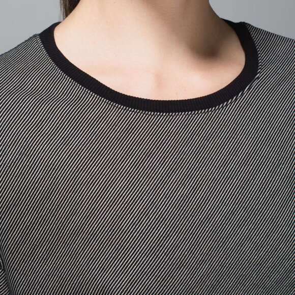 LULULEMON Women's 4 Keep Up Crew Sweatshirt Top Telemark Print Black Mojave Tan - Picture 3 of 16